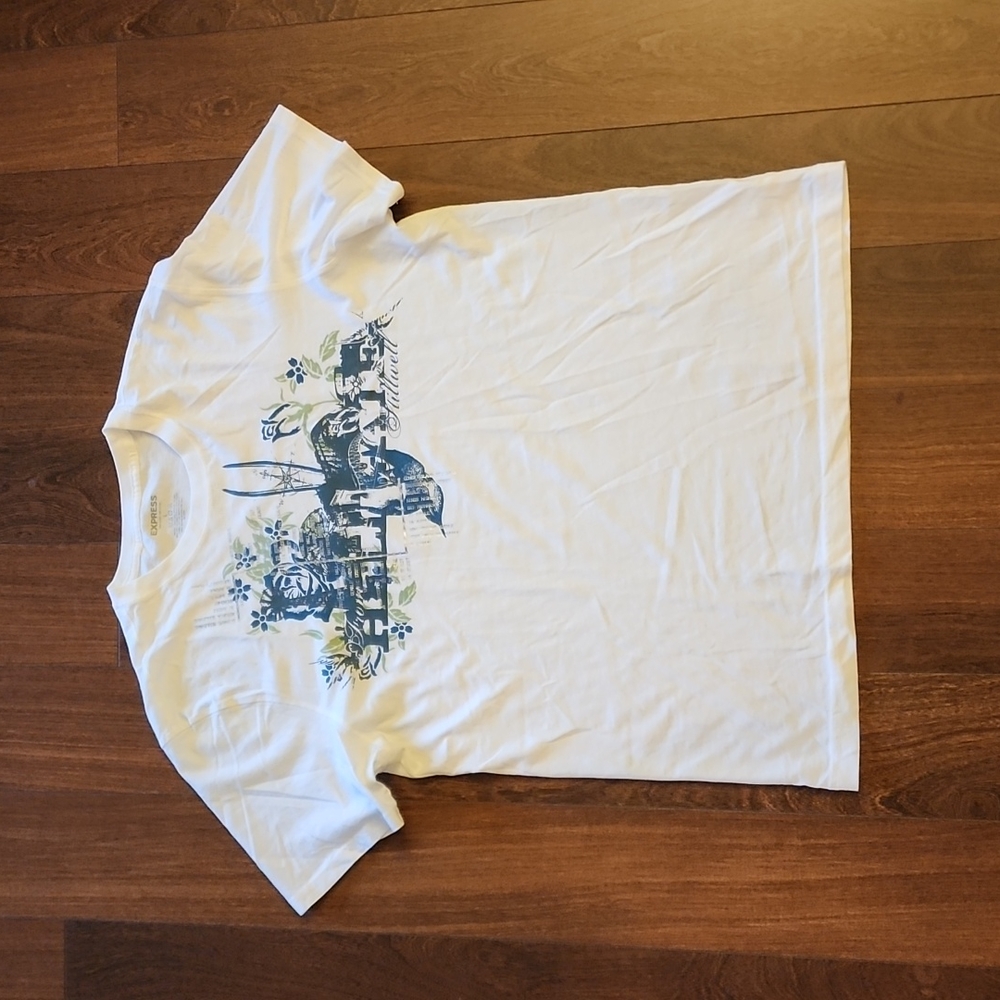 Express Men's Tee with art Logo. White. Size L. Reg Fit.